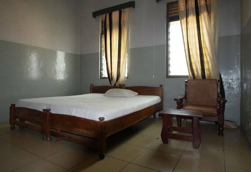 St. Sam Hotel Kamusi