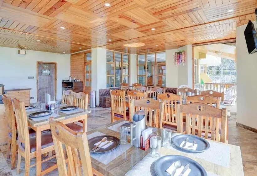 Omavya Hotel Manali