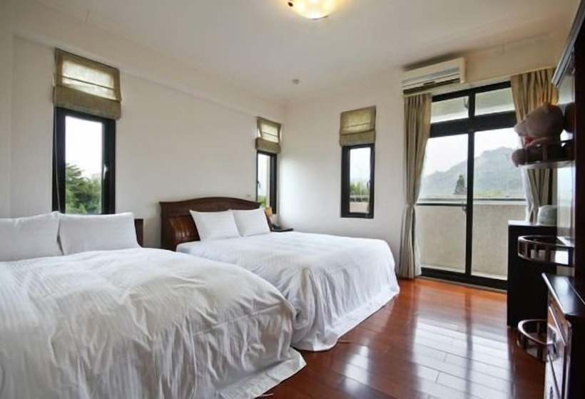 تختخواب و صبحانه Cao Ling Jiao Villa