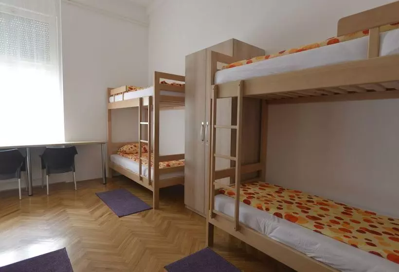 Hostel Flow Hose Centar
