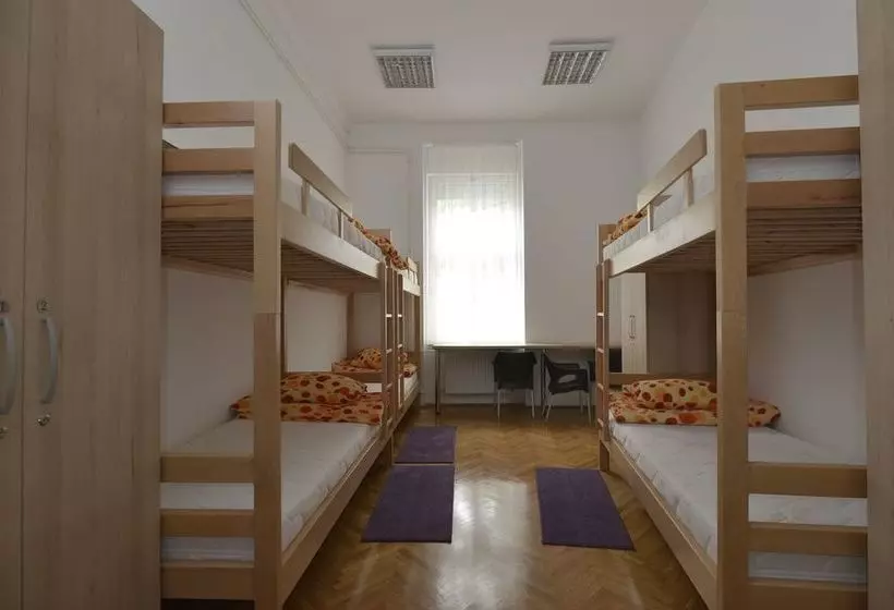 Hostel Flow Hose Centar