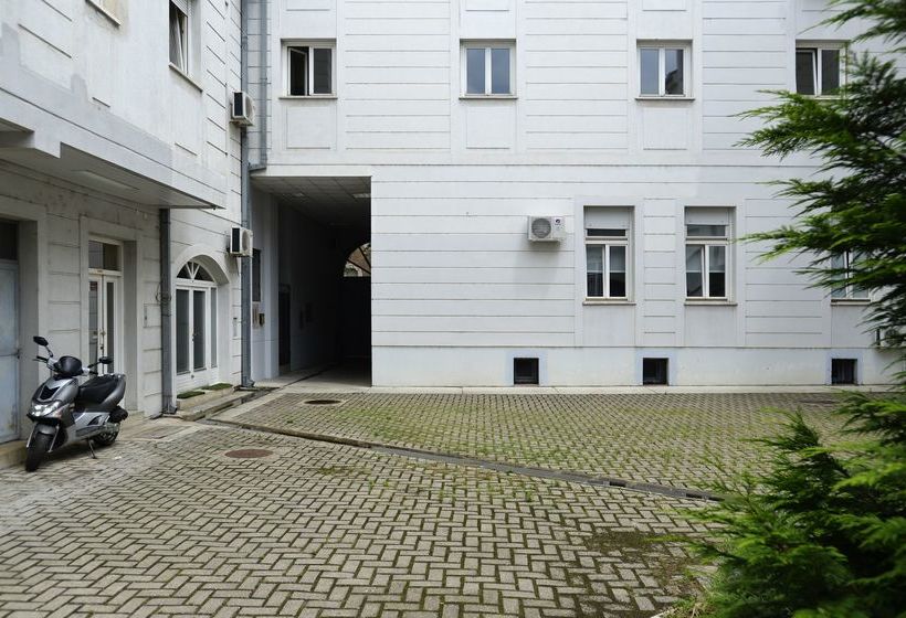 Hostel Flow Hose Centar