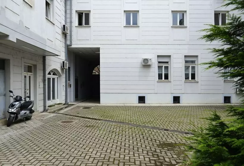 Hostel Flow Hose Centar