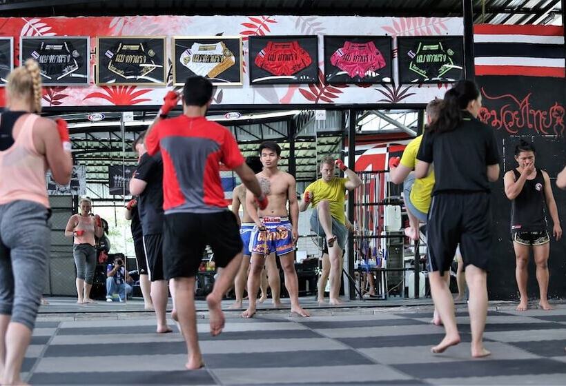 בית מלון כפרי Gym Bangarang Muay Thai And Fitness Resort