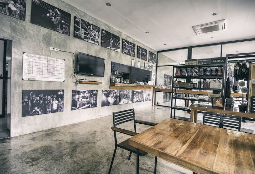 בית מלון כפרי Gym Bangarang Muay Thai And Fitness Resort