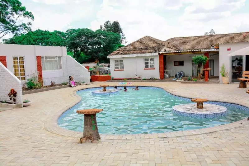 هتل Highlands Lodges And Apartments