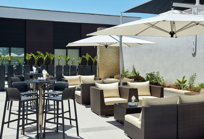 هتل Hilton Garden Inn Gaborone