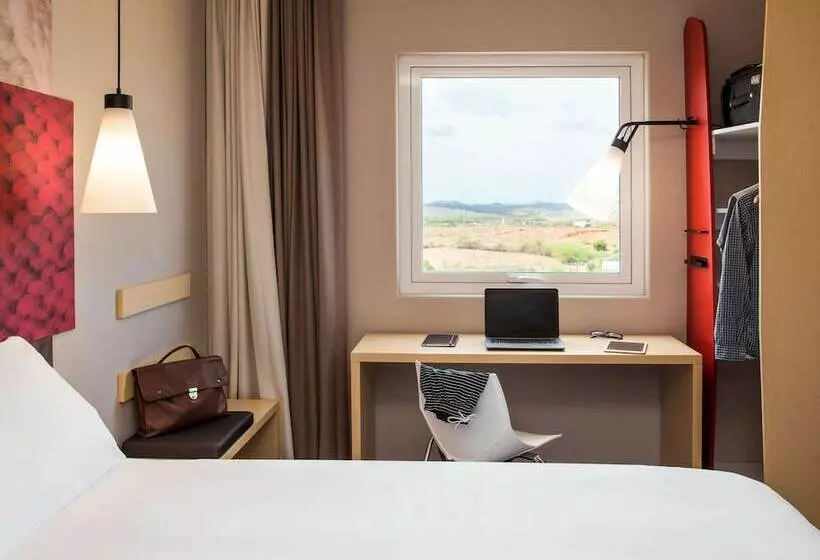 ホテル Ibis Mazatlan Marina