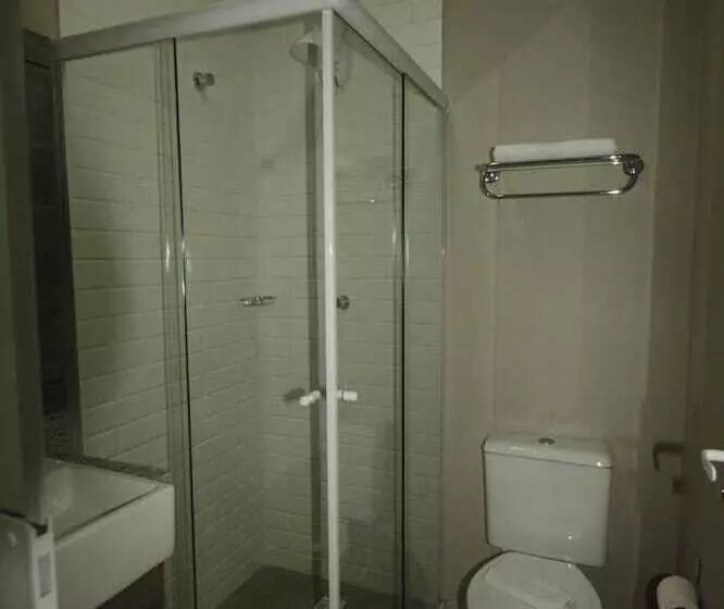 Hotelli Kennedy Slim