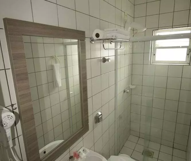 Hotelli Kennedy Slim