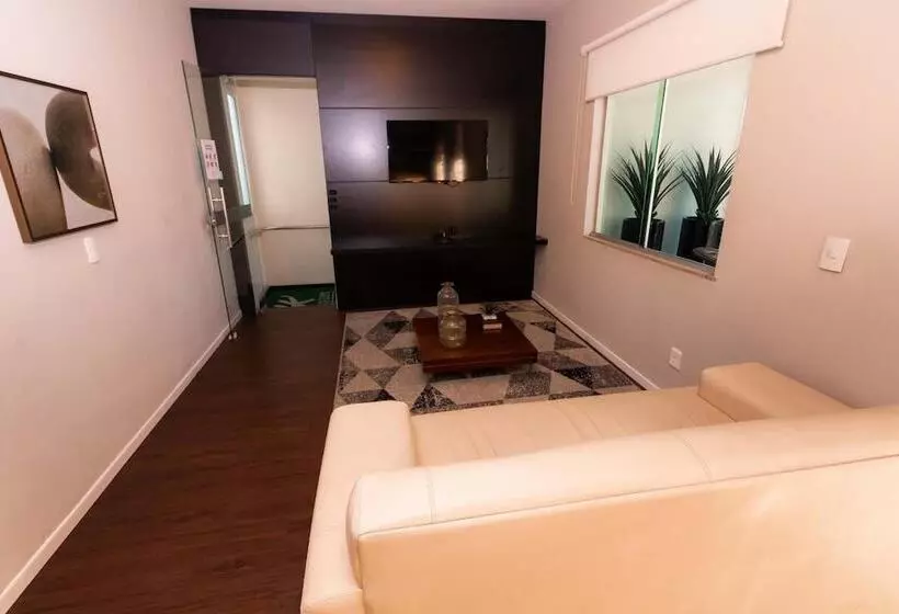 Hotelli Kennedy Slim