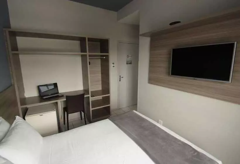 Hotelli Kennedy Slim