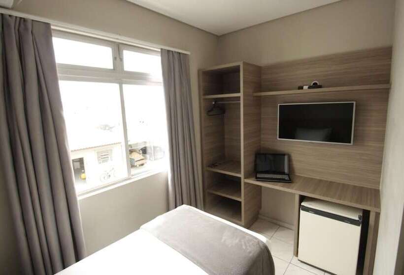 فندق Kennedy Slim