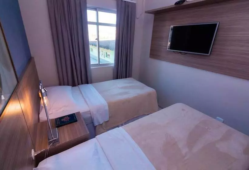 Hotelli Kennedy Slim