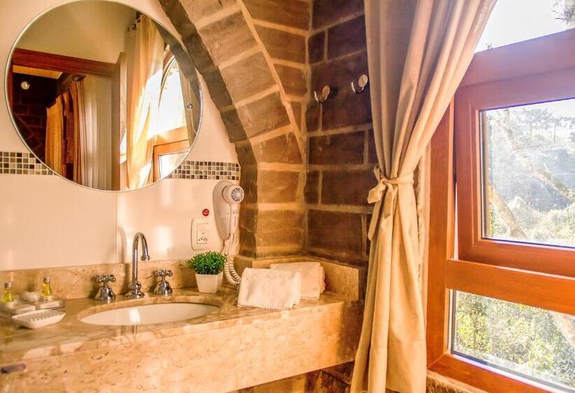 Otel Pousada Castello Benvenutti