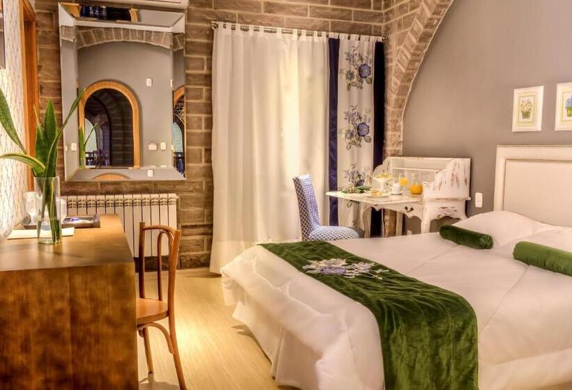 Otel Pousada Castello Benvenutti