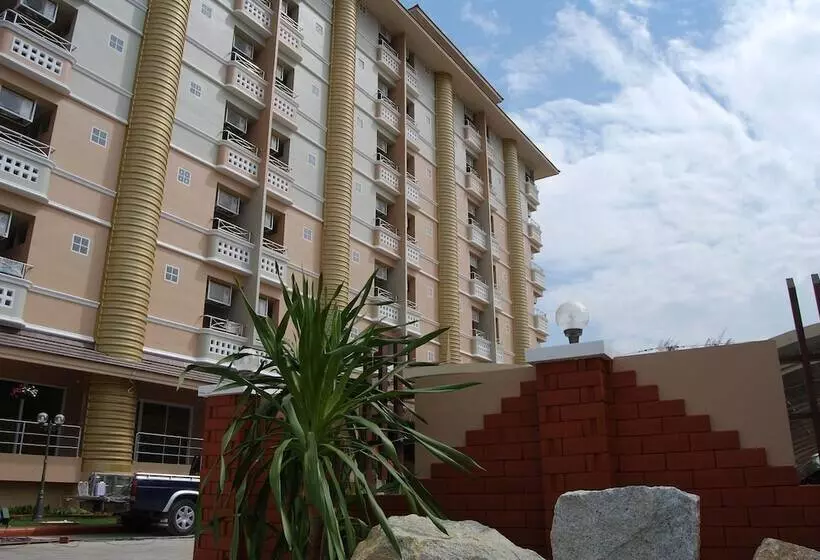 هتل Preechana Golden Place Service Apartment