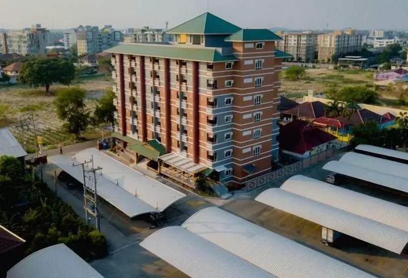 هتل Preechana Golden Place Service Apartment