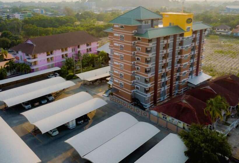 호텔 Preechana Golden Place Service Apartment