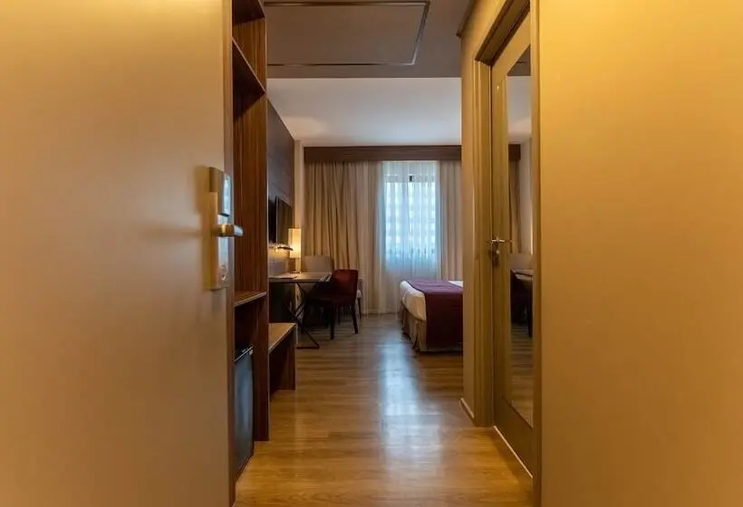 Hotelli Royal Palm Tower Anhanguera