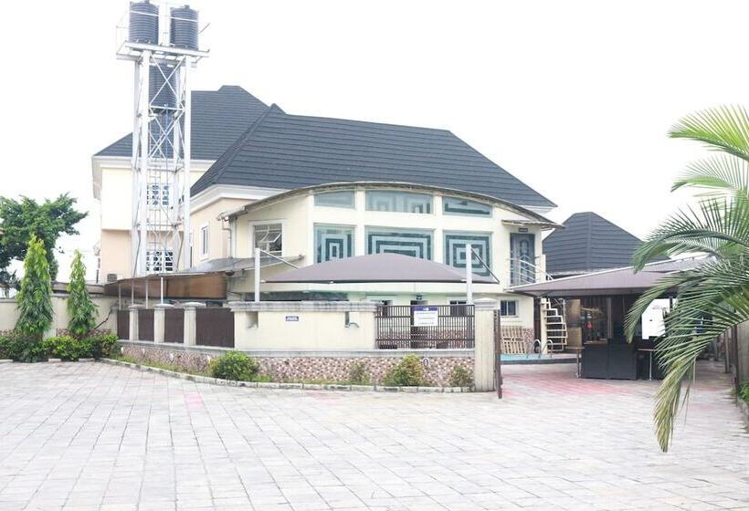 Royal Charlin Hotel And Suites