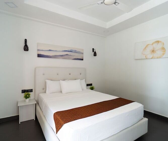 هتل Silver Oasis Maldives