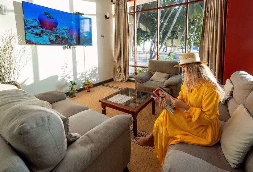 هتل Silver Oasis Maldives