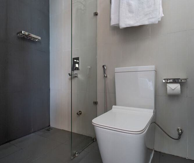 هتل Silver Oasis Maldives