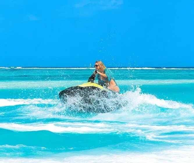 هتل Silver Oasis Maldives