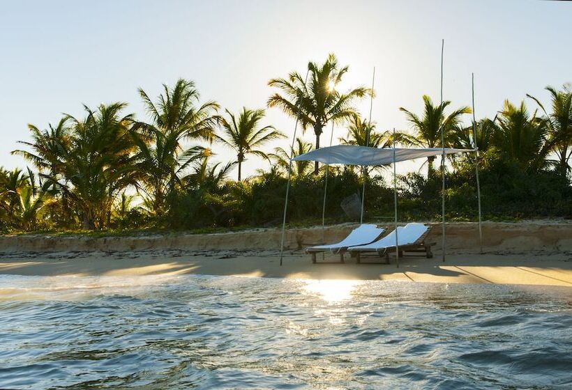 Отель Vila Naia  Corumbau