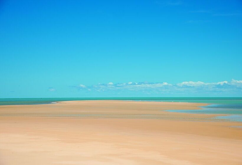 Отель Vila Naia  Corumbau