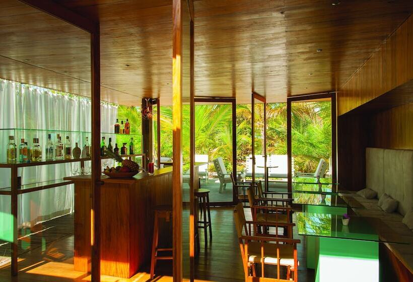 Отель Vila Naia  Corumbau