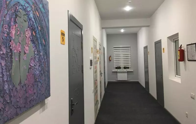 Jules Verne Hostel