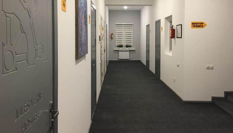 Jules Verne Hostel