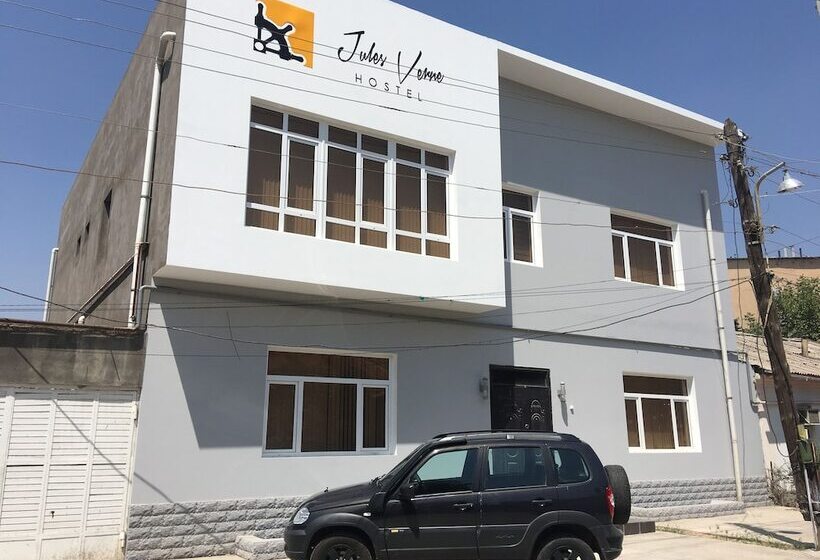 Jules Verne Hostel