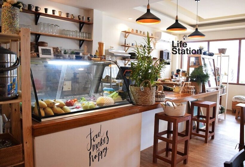 Life Station   Hostel