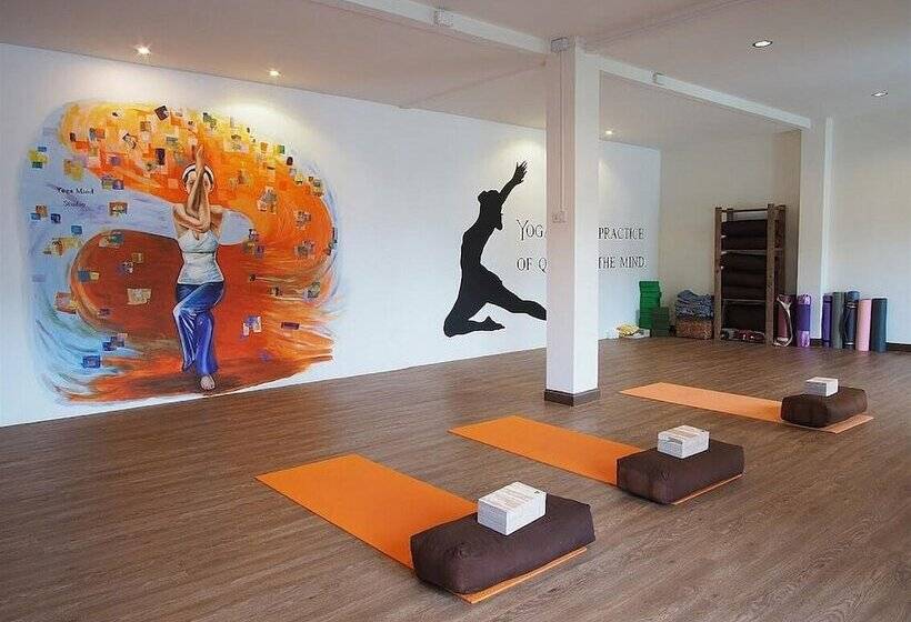 Life Station   Hostel