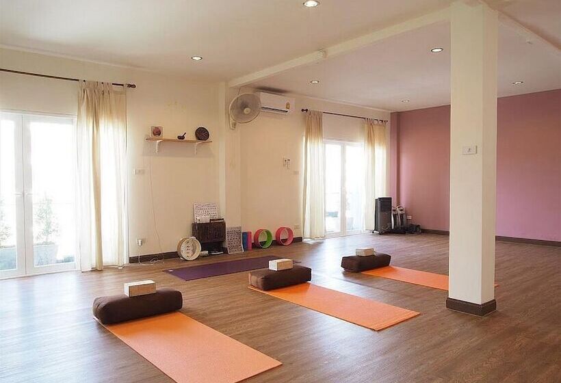 Life Station   Hostel