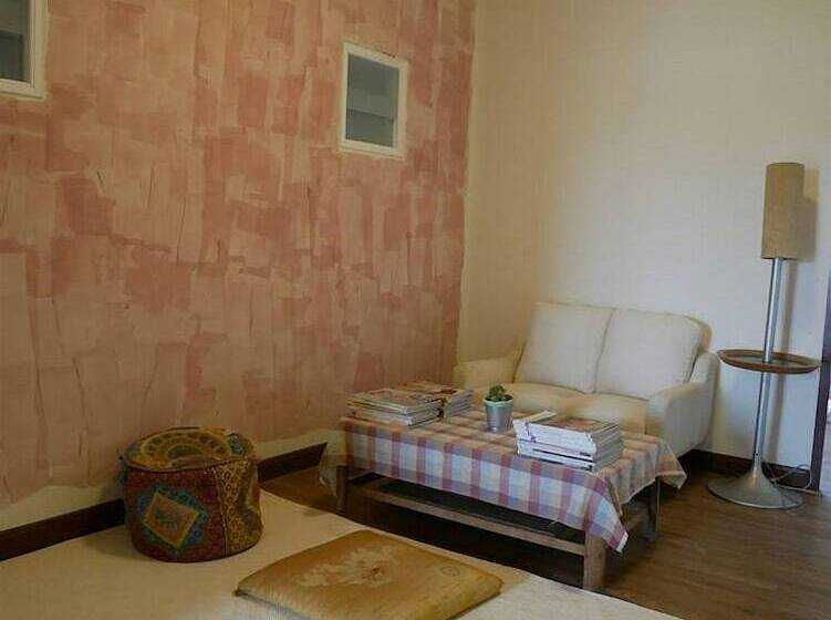 Life Station   Hostel