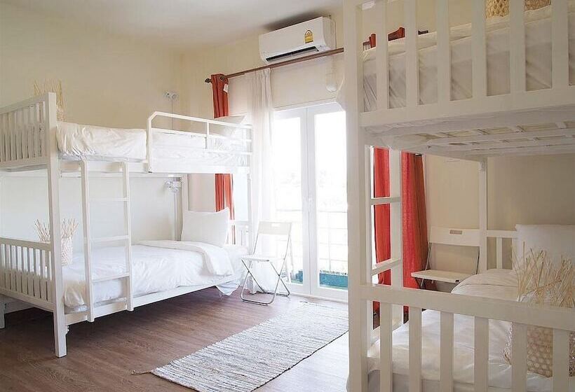 Life Station   Hostel