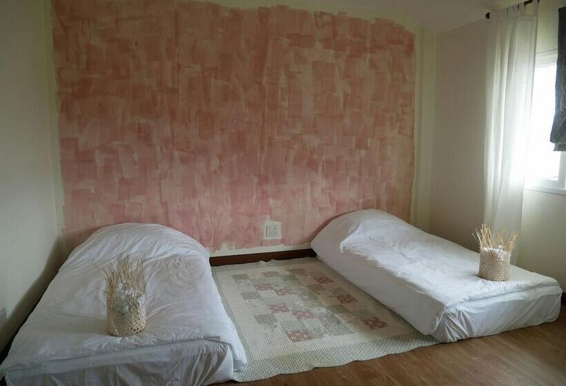 Life Station   Hostel