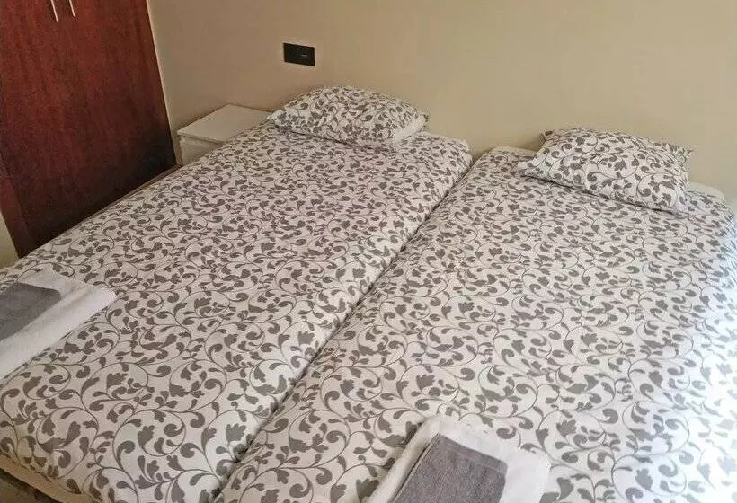 Apartamentos Llorts Ordino 3000