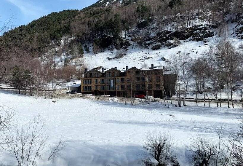 Apartamentos Llorts Ordino 3000