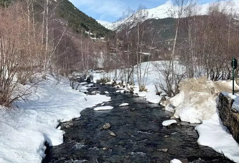 Apartamentos Llorts Ordino 3000