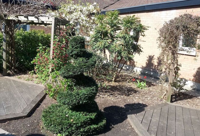 Brit Hotel Le Polder