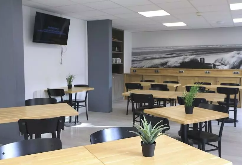 Brit Hotel Le Polder