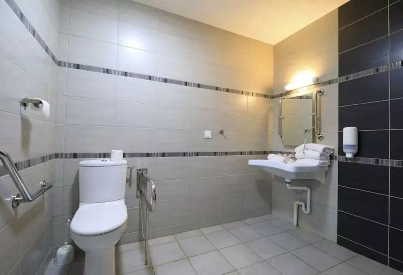 Brit Hotel Le Polder