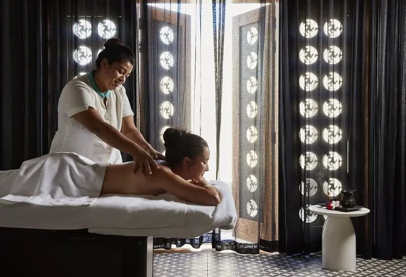هتل C Mauritius All Inclusive