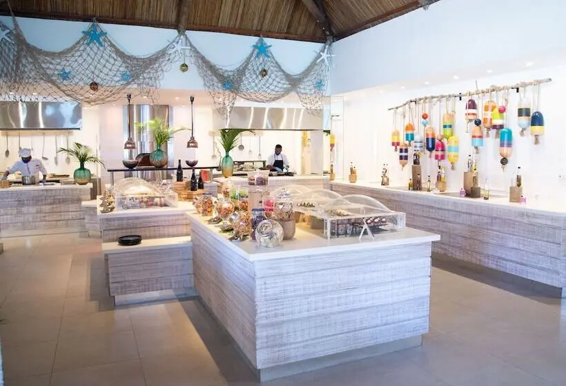 هتل C Mauritius All Inclusive