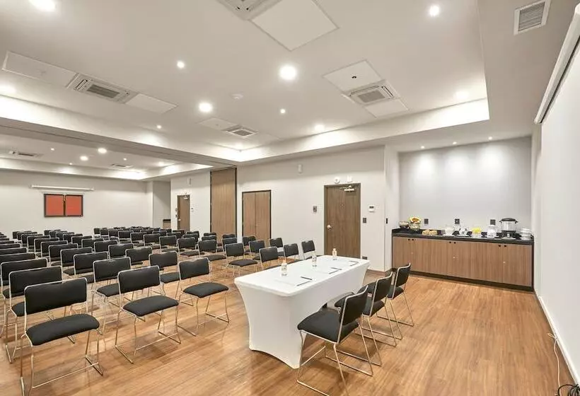 ホテル City Express Plus By Marriott Cancun Aeropuerto Riviera